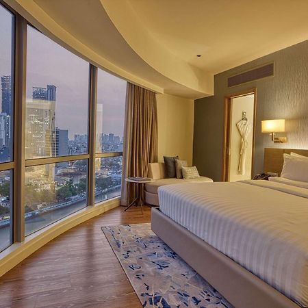 Novotel Suites Manila At Acqua Mandaluyong Buitenkant foto