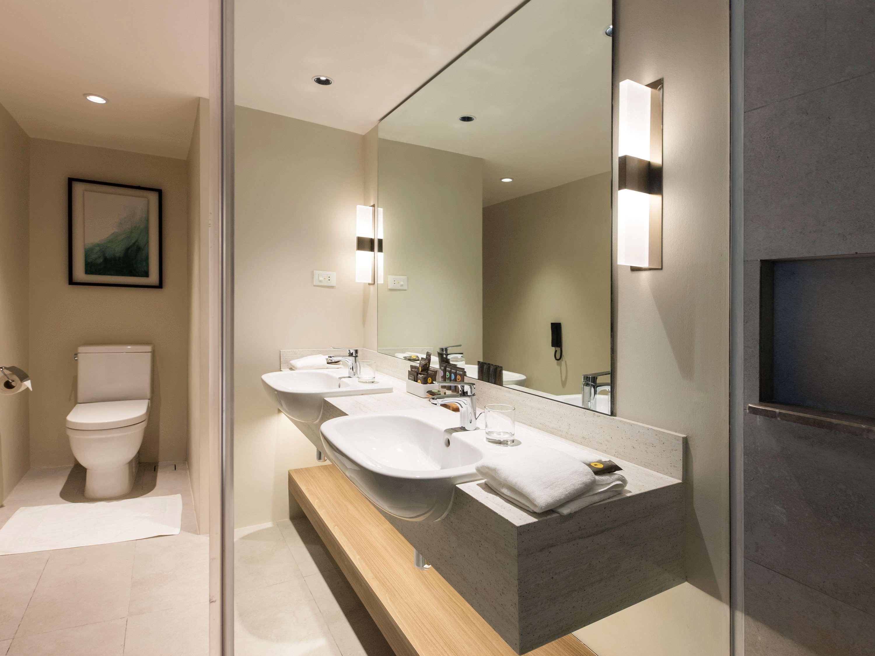 Novotel Suites Manila At Acqua Mandaluyong Buitenkant foto