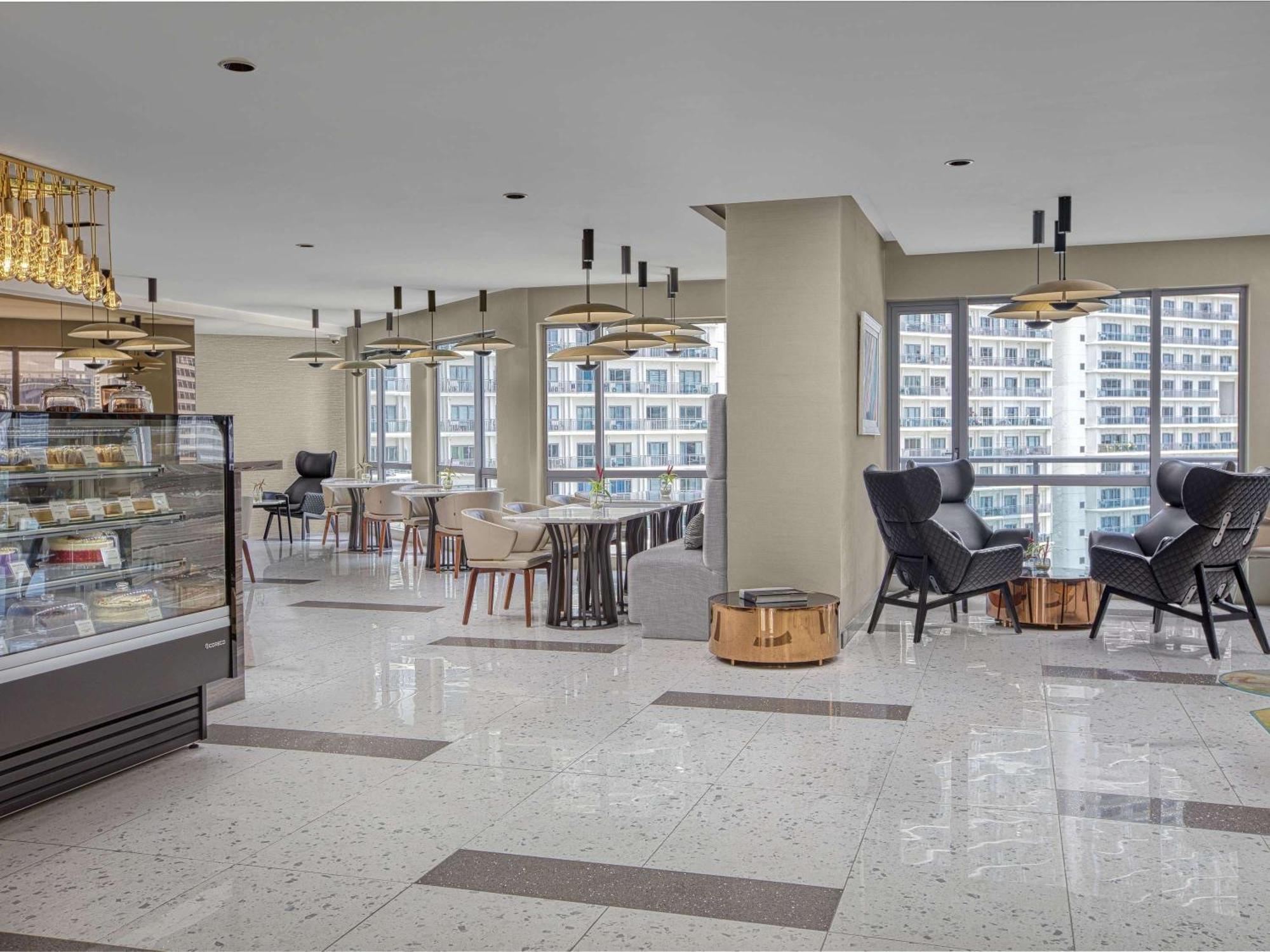 Novotel Suites Manila At Acqua Mandaluyong Buitenkant foto