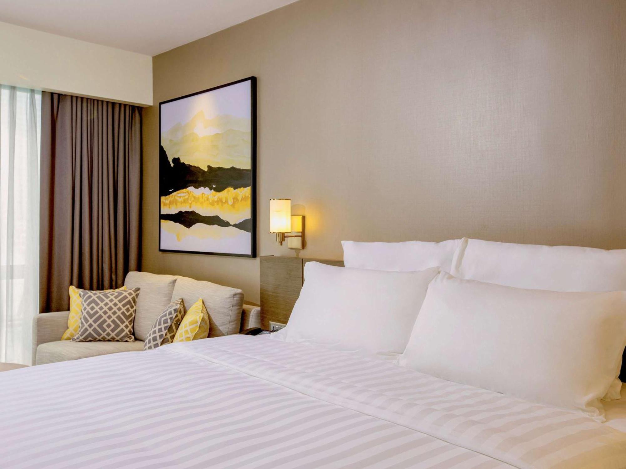 Novotel Suites Manila At Acqua Mandaluyong Buitenkant foto