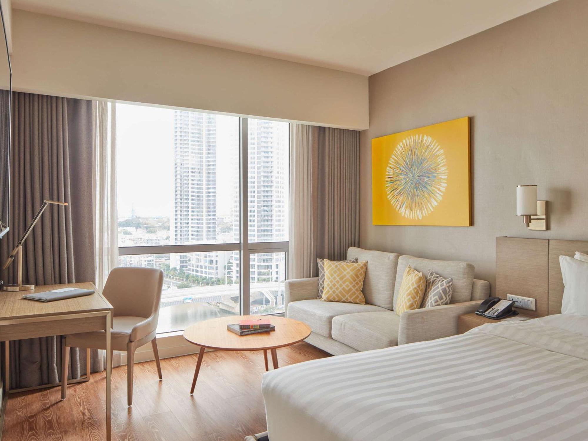 Novotel Suites Manila At Acqua Mandaluyong Buitenkant foto